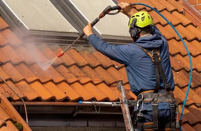 Démoussage et hydrofuge de toiture à Montels